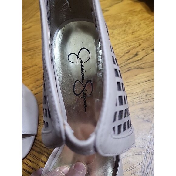 jessica simpson High Heels Open Toe 8B, Great Condition Back Zip Pre-owned - Picture 8 of 8